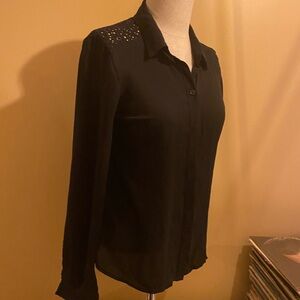 🖤 Forever 21 Black Button Down Shirt 🖤